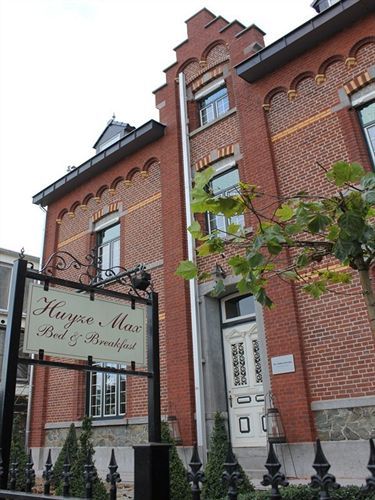 胡伊泽马克斯住宿加早餐酒店 迪尔森-斯托科姆 外观 照片